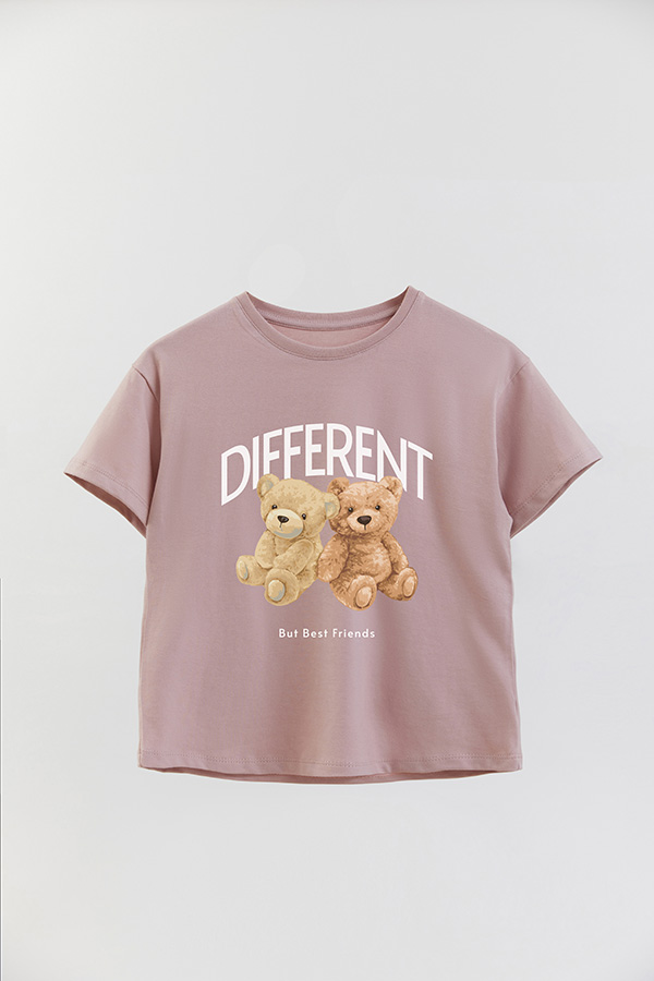 REMERA GB OVERSIZE DIFFERENT