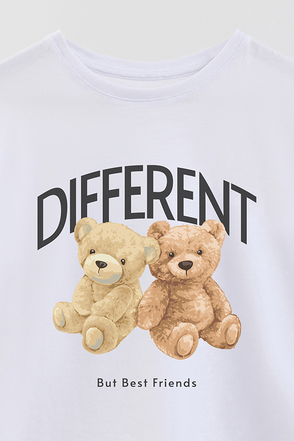 REMERA GB OVERSIZE DIFFERENT