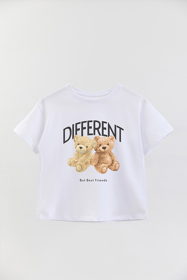 REMERA GB OVERSIZE DIFFERENT