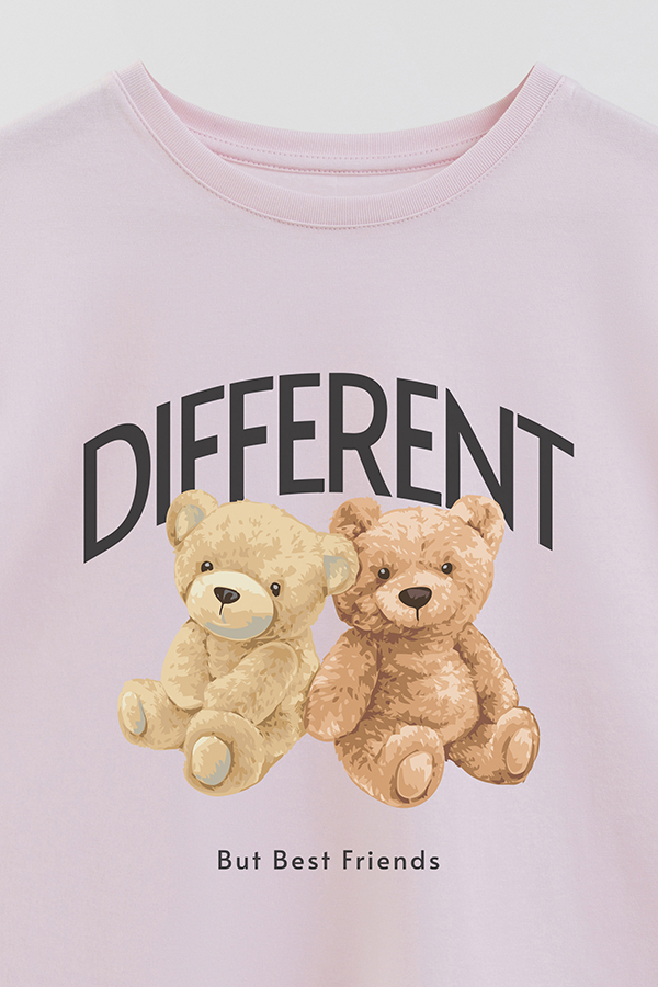 REMERA GB OVERSIZE DIFFERENT