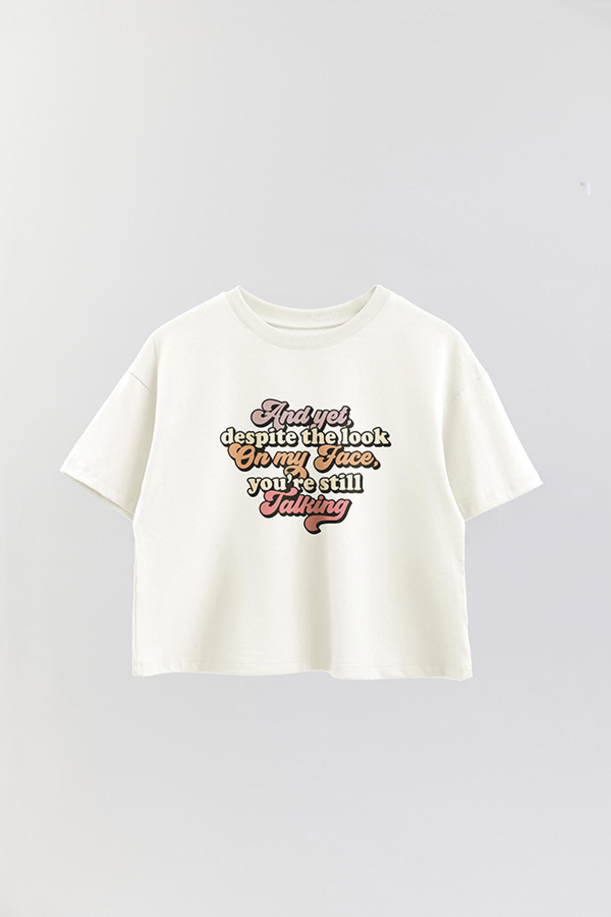 REMERA CROP ESTAMPADA LV5 AND YET
