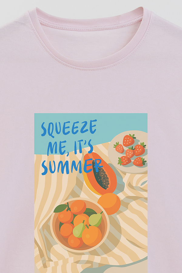 REMERA BASICA ESTAMPADA SQUEEZE ME