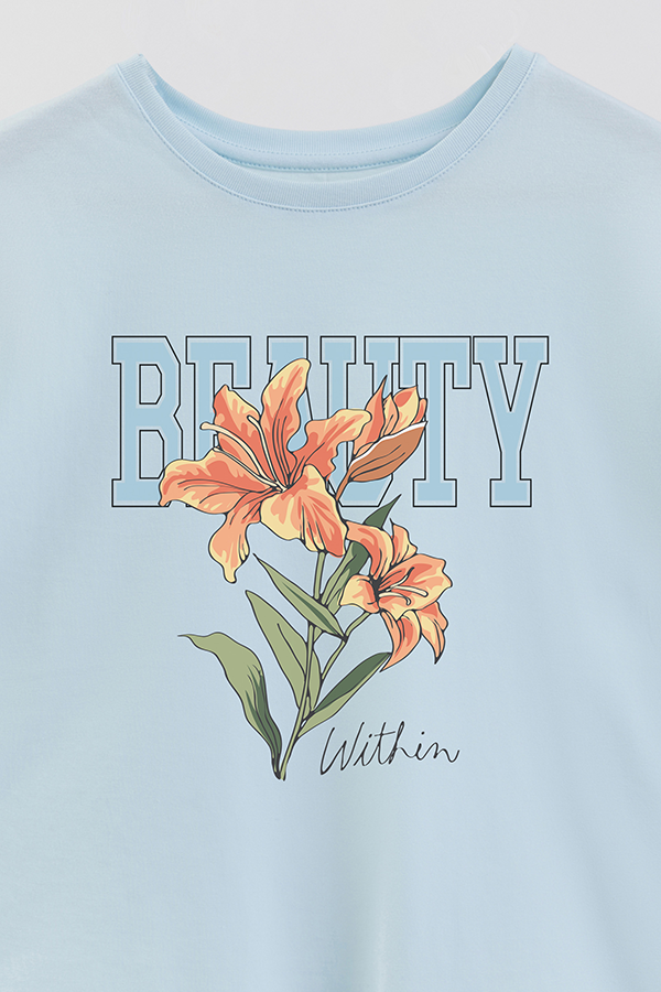 REMERA GIRL OVER BEAUTY WITHIN