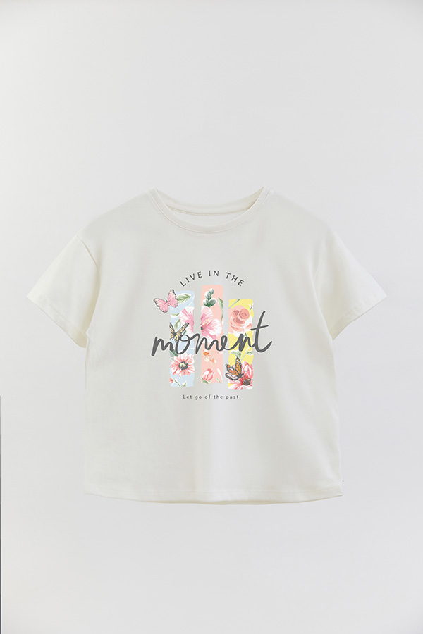 REMERA GIRL OVER IN THE MOMENT