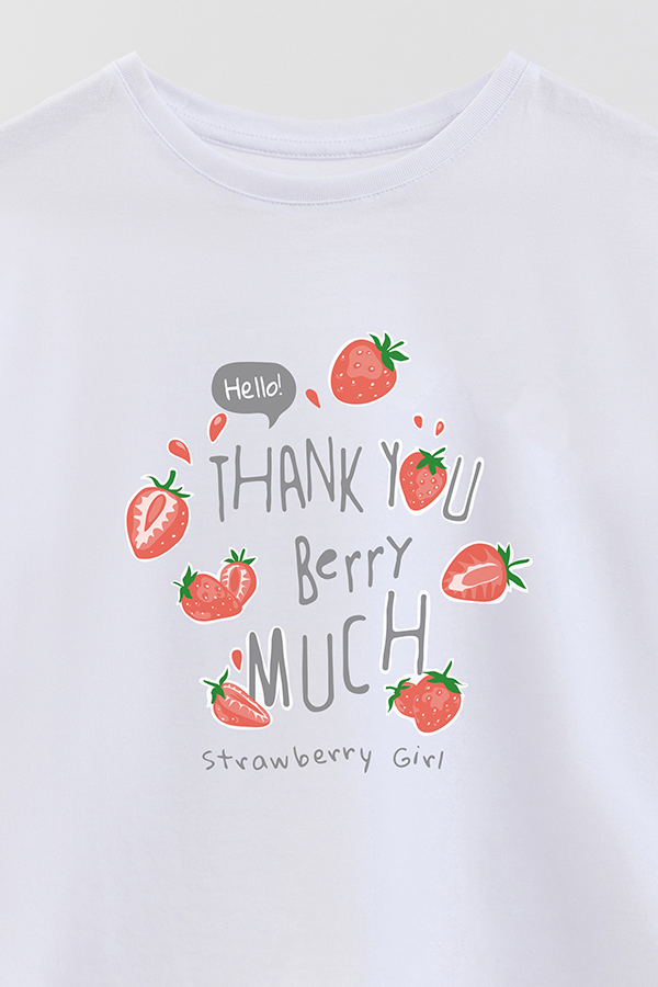 REMERA GIRL OVER STRAWBERRY GIRL