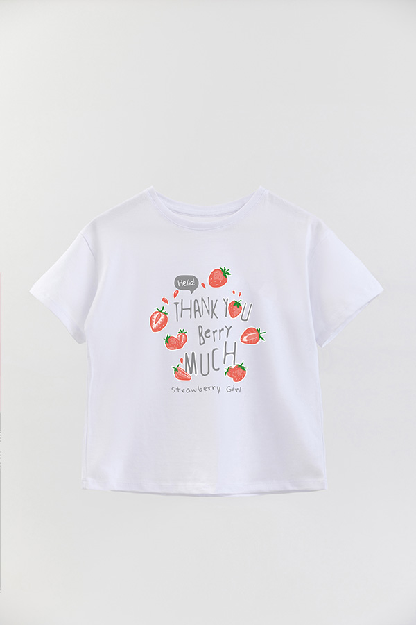 REMERA GIRL OVER STRAWBERRY GIRL