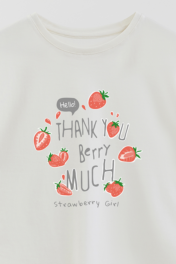 REMERA GIRL OVER STRAWBERRY GIRL