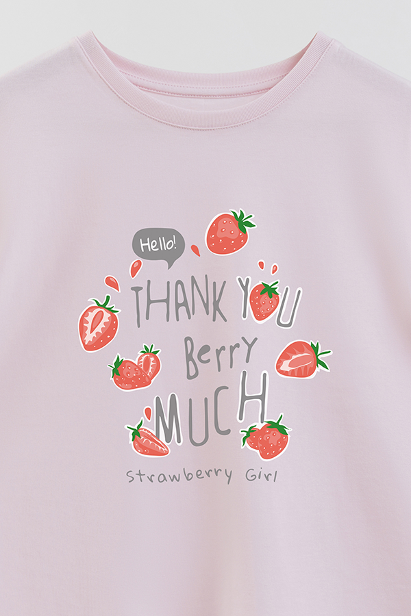 REMERA GIRL OVER STRAWBERRY GIRL