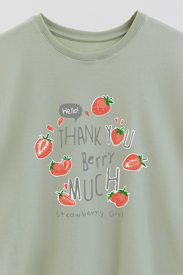 REMERA GIRL OVER STRAWBERRY GIRL
