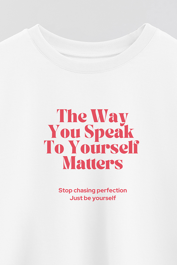 REMERA CROP ESTAMPADA RED WAY