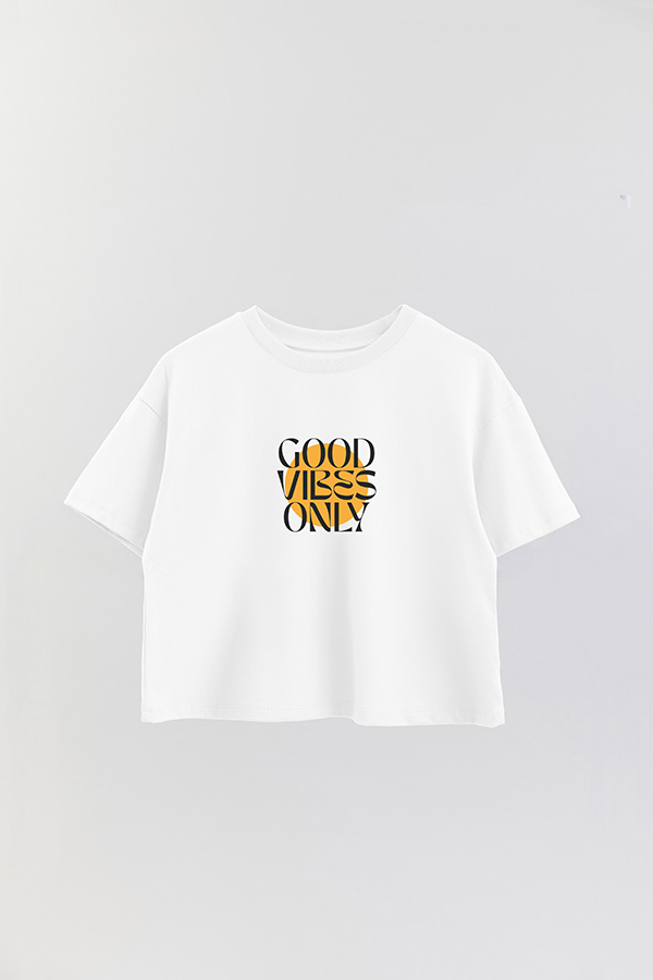 REMERA CROP ESTAMPADA GOOD VIBES ONLY