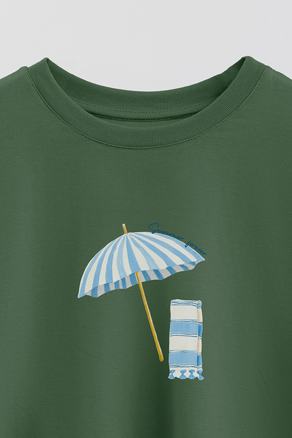 REMERA CROP ESTAMPADA COASTAL SUMMER FOREVER
