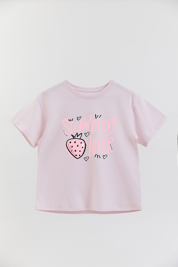 REMERA GIRL OVER STRAWBERRY