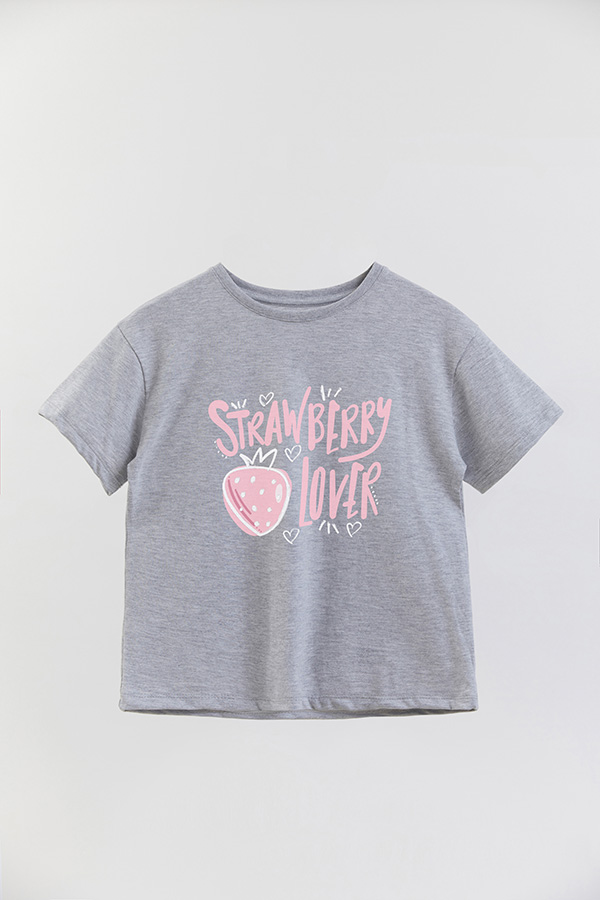 REMERA GIRL OVER STRAWBERRY