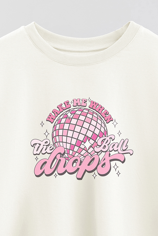 REMERA CROP ESTAMPADA NEW YEAR THE BALL DROPS
