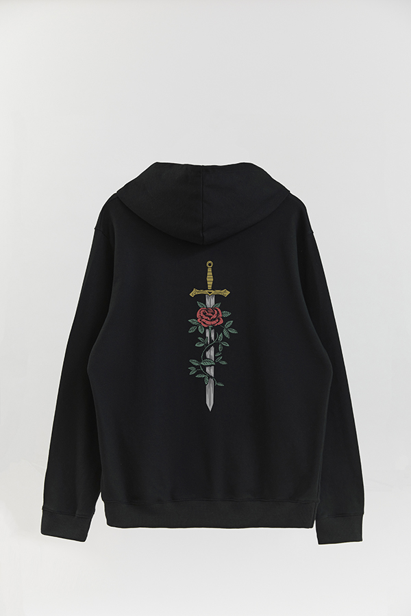 HOODIE ESTAMPADO SKELETON SWORD AND ROSE