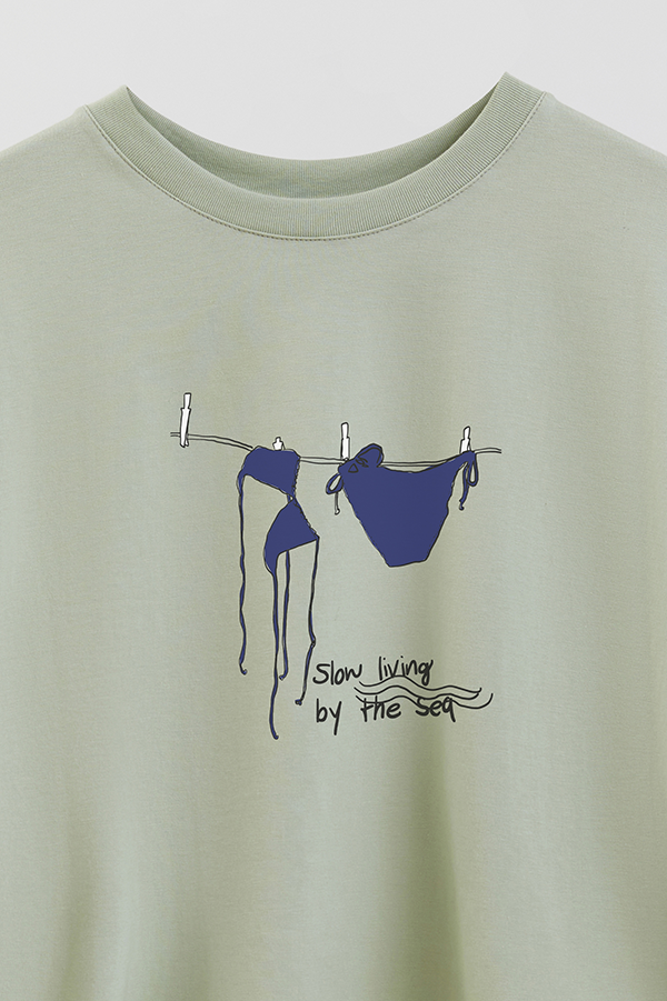 REMERA CROP ESTAMPADA BEACH SLOW LIVING
