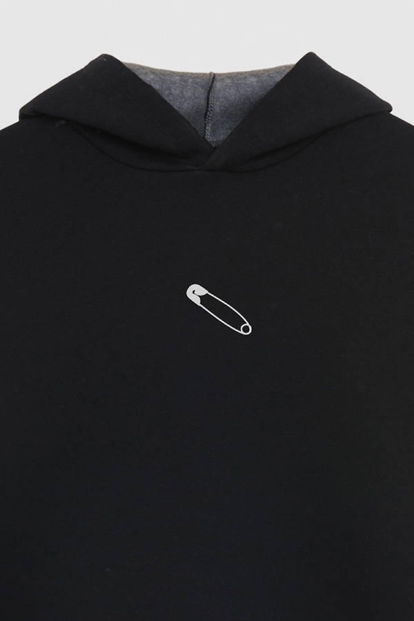 BUZO HOODIE ESTAMPADO TINY PIN