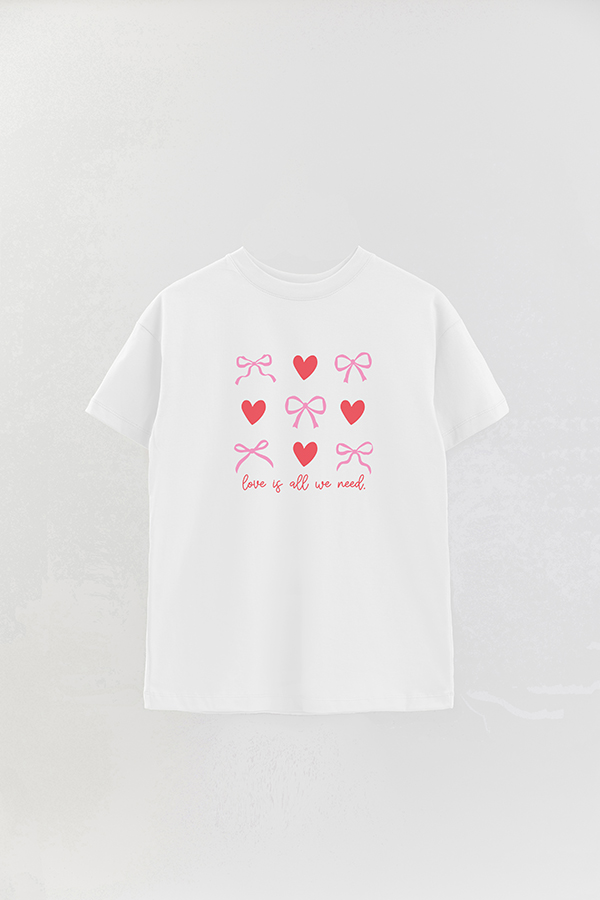 REMERA OVER ESTAMPADA VALENTINE BUNDLE LOVE IS ALL WE NEED