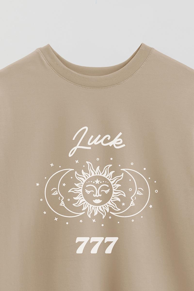 REMERA OVER ESTAMPADA MST LUCK 777