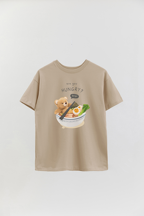 REMERA OVER ESTAMPADA UNISEX TEDDY ANYONE HUNGRY?