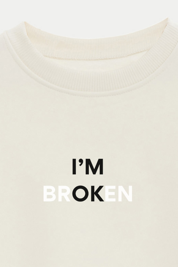 BUZO CROP ESTAMPADO MNM BROKEN