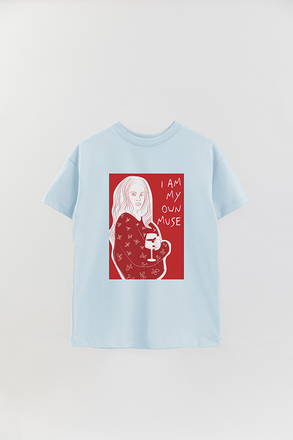 REMERA OVER ESTAMPADA IM MY OWN MUSE