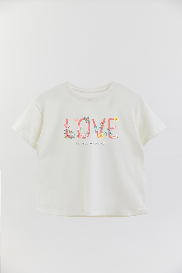 REMERA GIRL OVER LOVE IS ALL AROUND