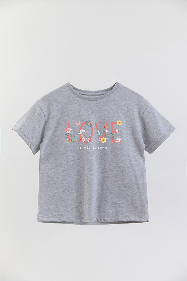 REMERA GIRL OVER LOVE IS ALL AROUND