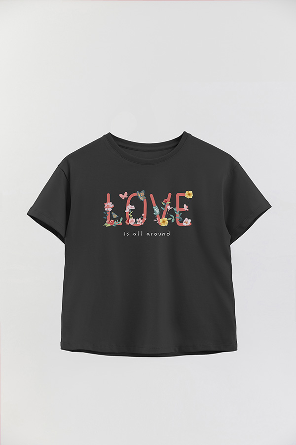 REMERA GIRL OVER LOVE IS ALL AROUND