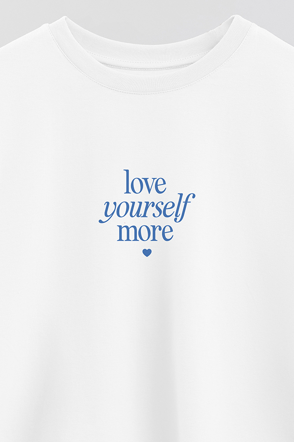 REMERA CROP ESTAMPADA LOVE YOURSELF MORE
