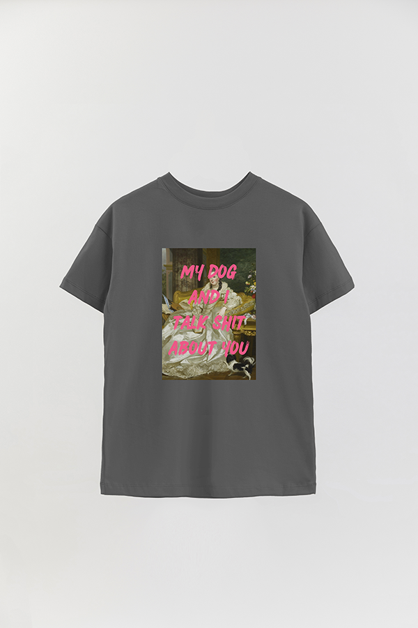 REMERA OVER ESTAMPADA ART COLLECTION 42 MY DOG AND I