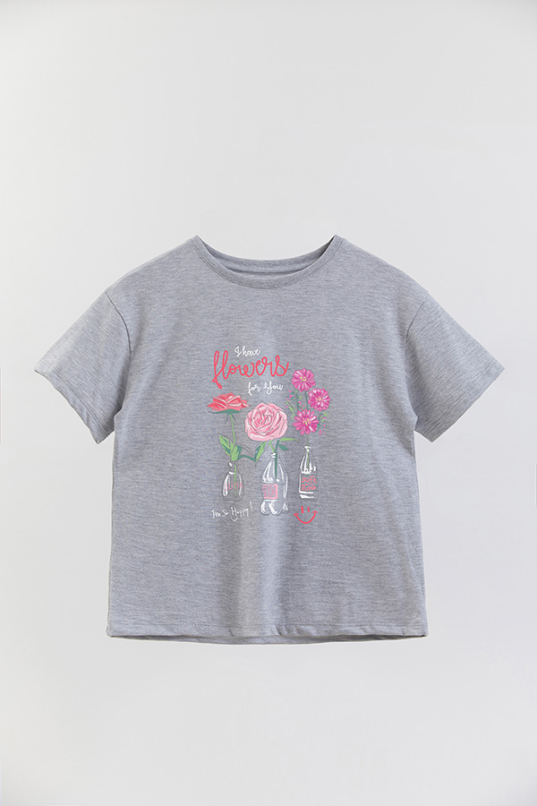 REMERA GIRL OVER FLOWERS FOR YOU