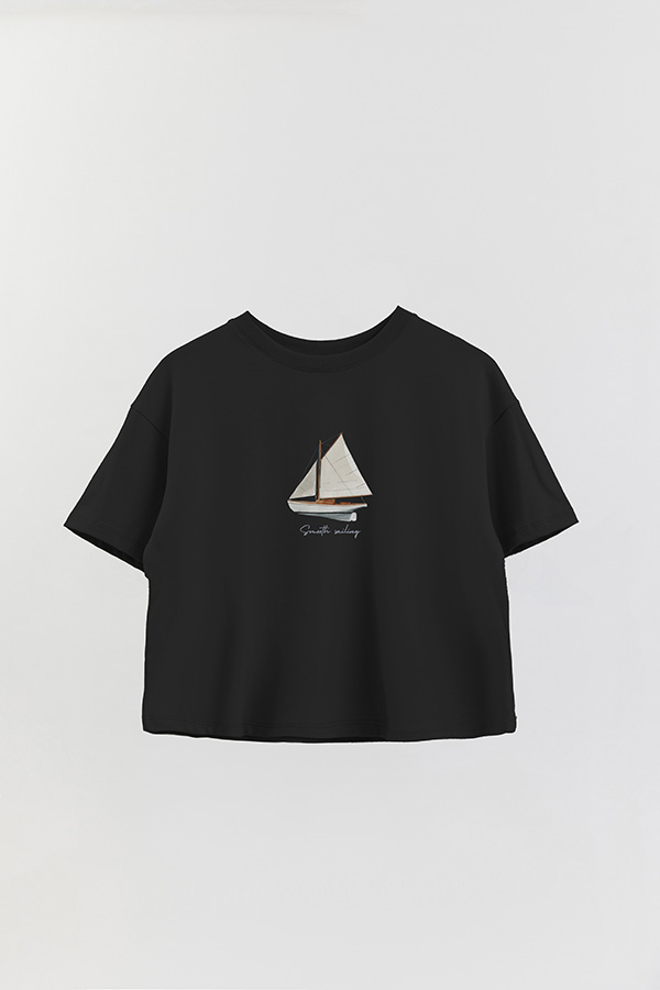 REMERA CROP ESTAMPADA COASTAL SMOOTH SAILING