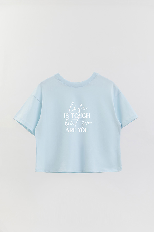REMERA CROP ESTAMPADA ML LIFE IS