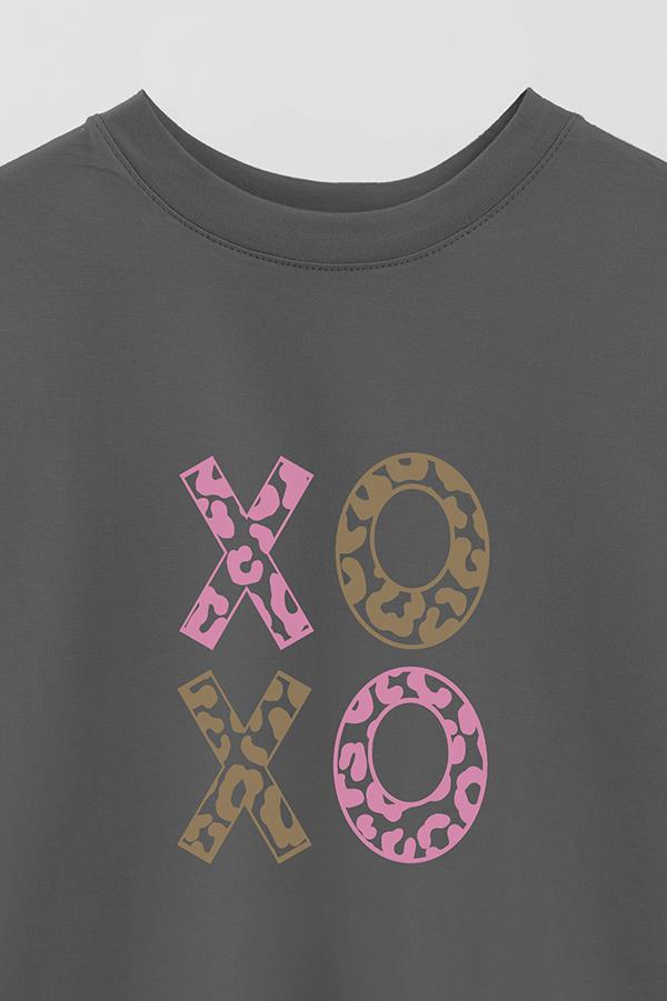 REMERA OVER ESTAMPADA TGR XOXO