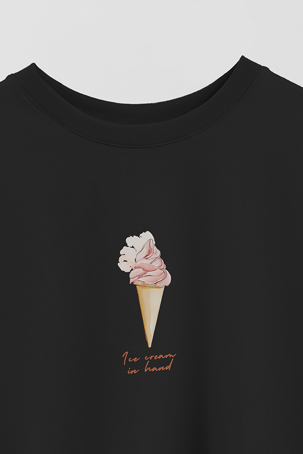 REMERA CROP ESTAMPADA COASTAL ICE CREAM IN HAND