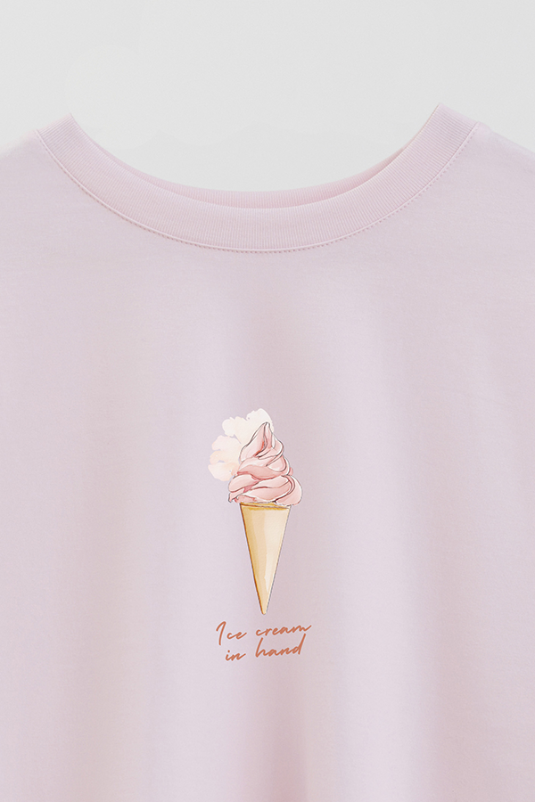REMERA CROP ESTAMPADA COASTAL ICE CREAM IN HAND