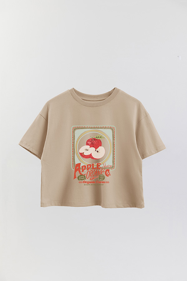 REMERA CROP ESTAMPADA APPLE PLATE