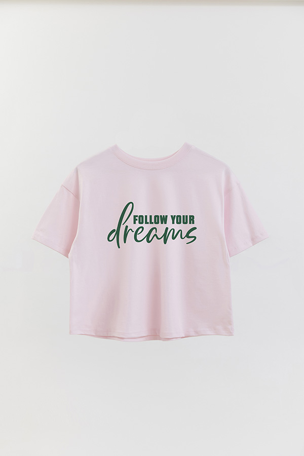 REMERA CROP ESTAMPADA GR FOLLOW YOUR DREAMS