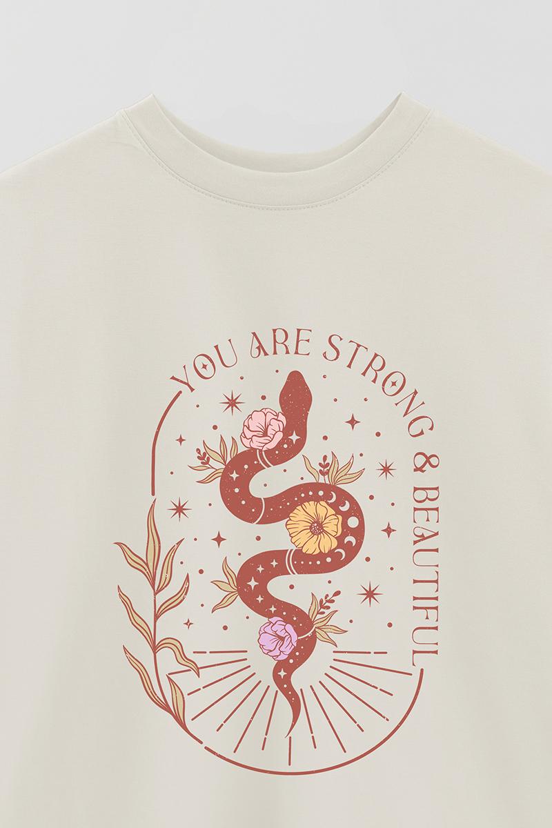 REMERA OVER ESTAMPADA MST YOU ARE STRONG AND BEAUTIFUL