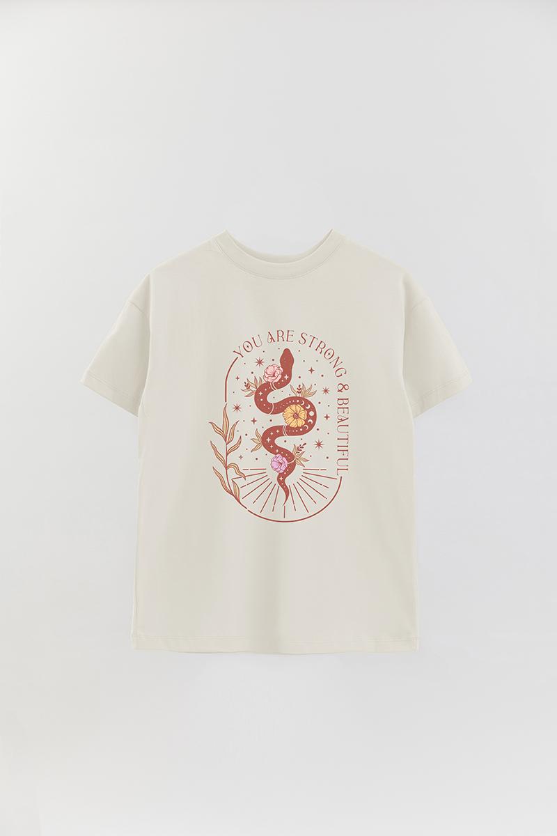 REMERA OVER ESTAMPADA MST YOU ARE STRONG AND BEAUTIFUL