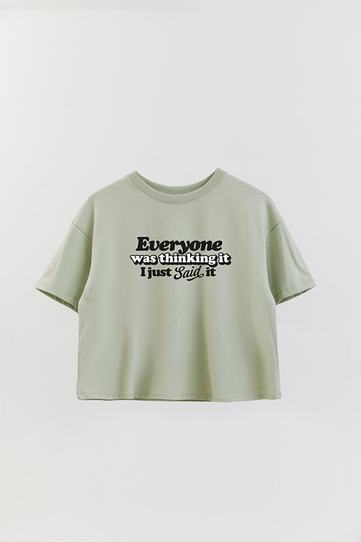 REMERA CROP ESTAMPADA LV5 EVERYONE WAS THINKING