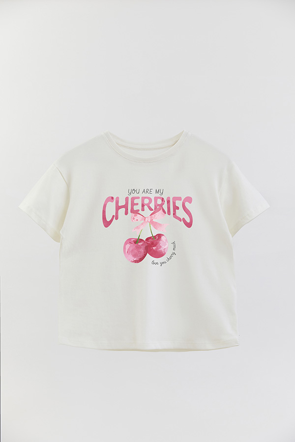 REMERA GIRL OVER CHERRIES