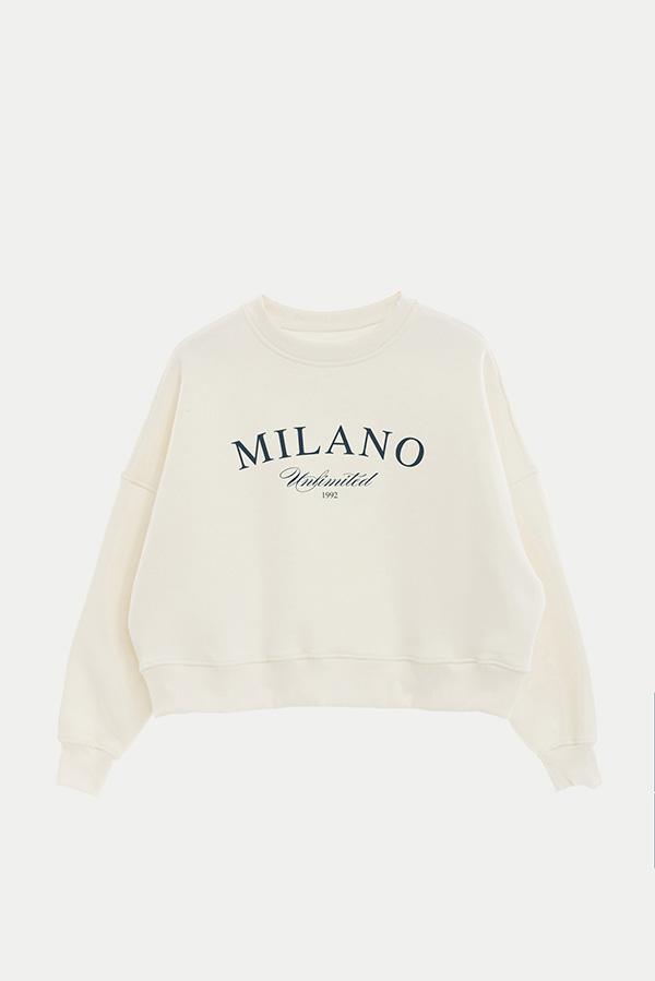 BUZO CROP ESTAMPADO VARSITY MILANO UNLIMITED