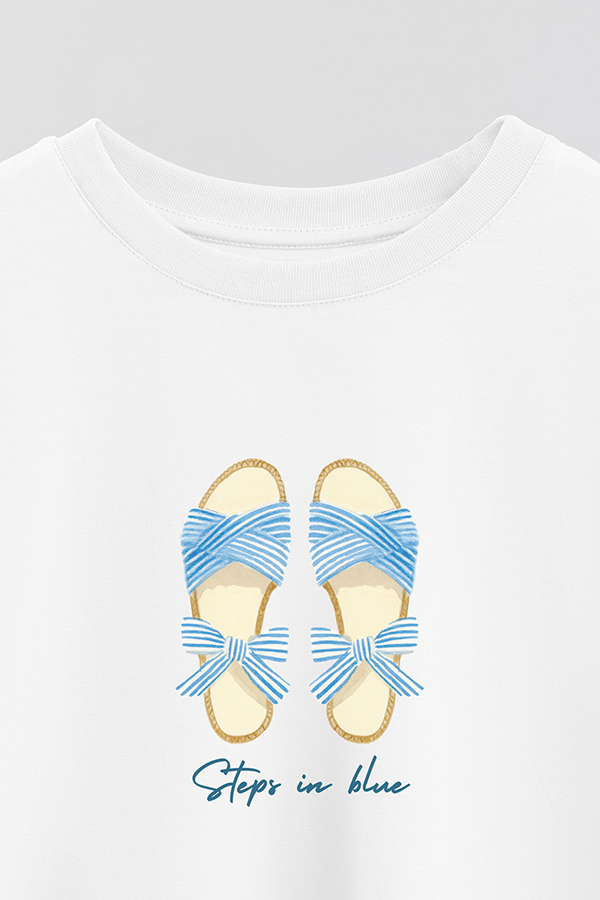 REMERA CROP ESTAMPADA COASTAL STEPS IN BLUE