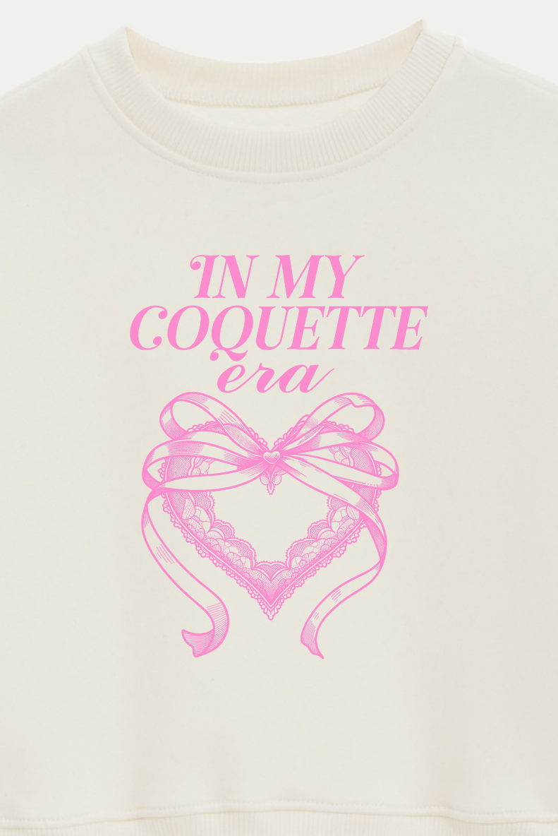 BUZO CROP ESTAMPADO COQUETTE IN MY COQUETTE ERA