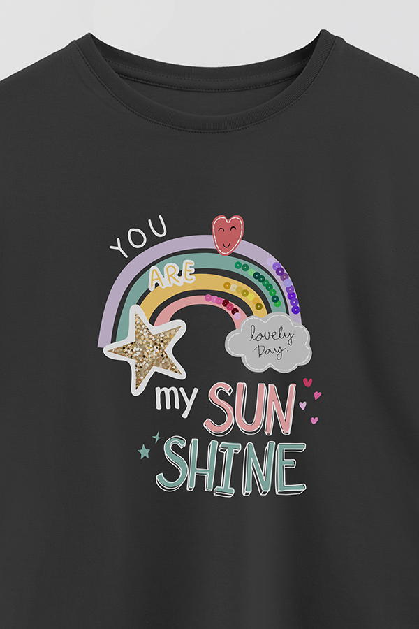 REMERA GIRL OVER YOU ARE MY SUNSHINE