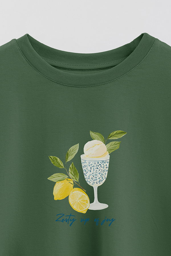 REMERA CROP ESTAMPADA COASTAL ZESTY SIP