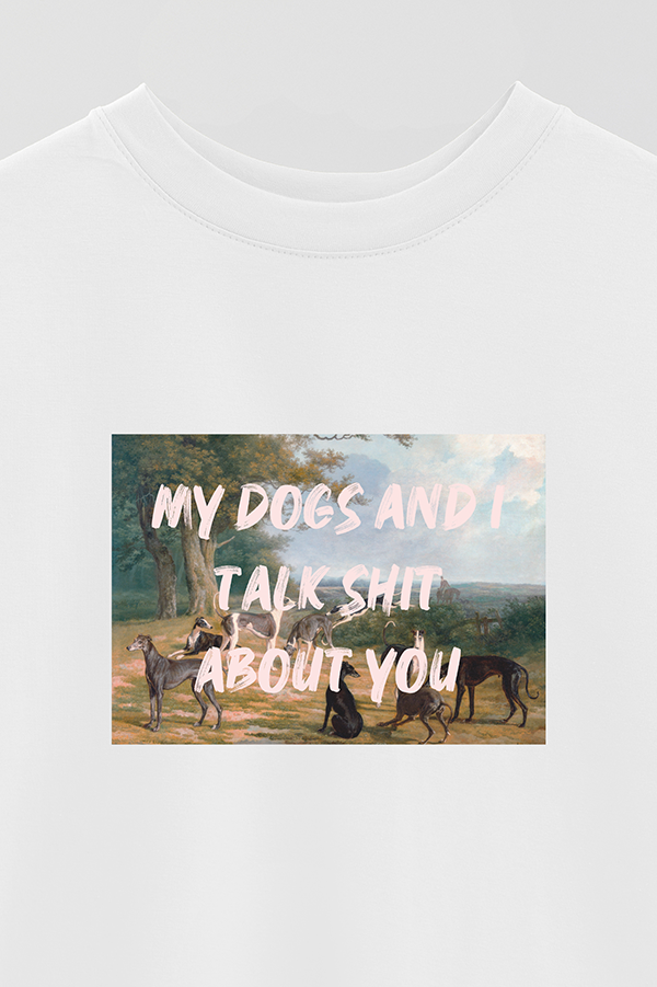 REMERA OVER ESTAMPADA ART COLLECTION 66 MY DOGS AND I